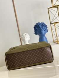 Image 15 of LV Puffy Speedy