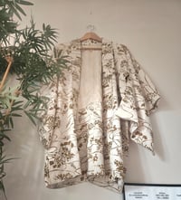 Image 2 of Vintage reef print kimono 