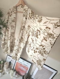 Image 5 of Vintage reef print kimono 