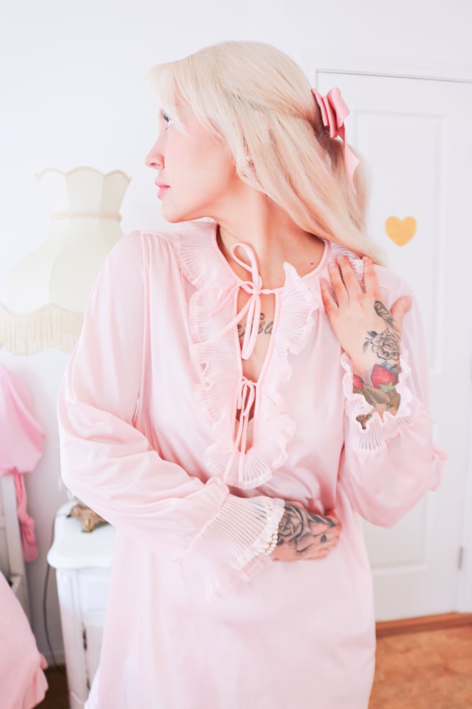 Image of Vintage 1970s Deena sweet Pink Nightgown with Ruffle Details (Medium)