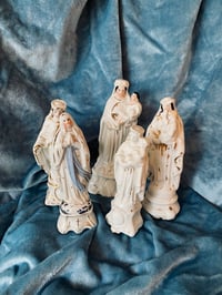 Image 1 of Statuettes religieuses en porcelaine de Paris