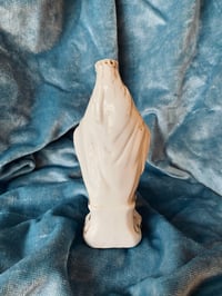 Image 13 of Statuettes religieuses en porcelaine de Paris
