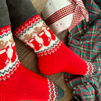 Image 2 of Patron chaussettes All I want for Christmas