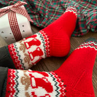 Image 5 of Patron chaussettes All I want for Christmas