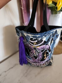 Image 1 of Large Robin Tote