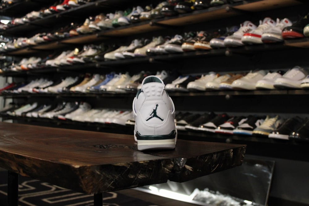 Air Jordan IV (4) "Oxidized Green"