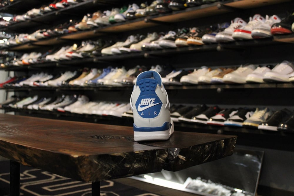 Air Jordan IV (4) "White/Industrial Blue"