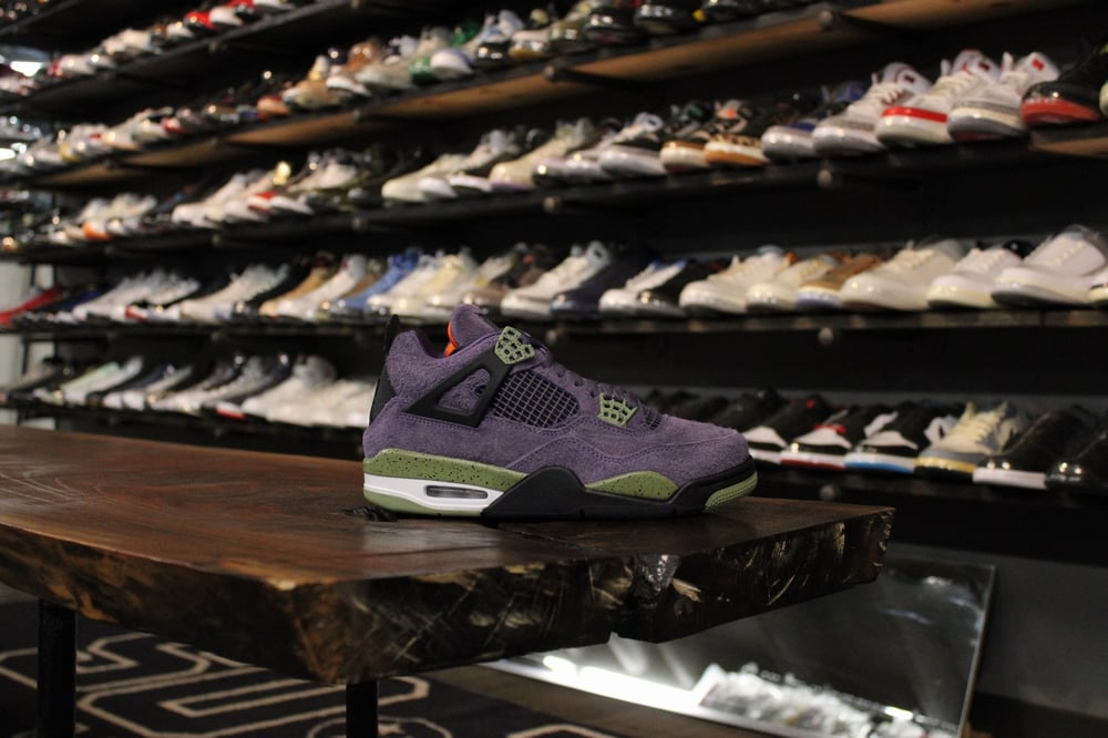 Air Jordan IV (4) "Canyon Purple" Wmns