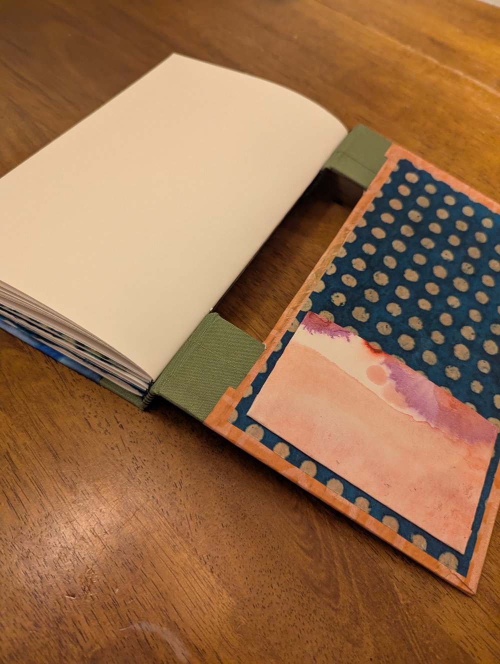 Desert Sky Dusk Horizon: Handmade Blank Book