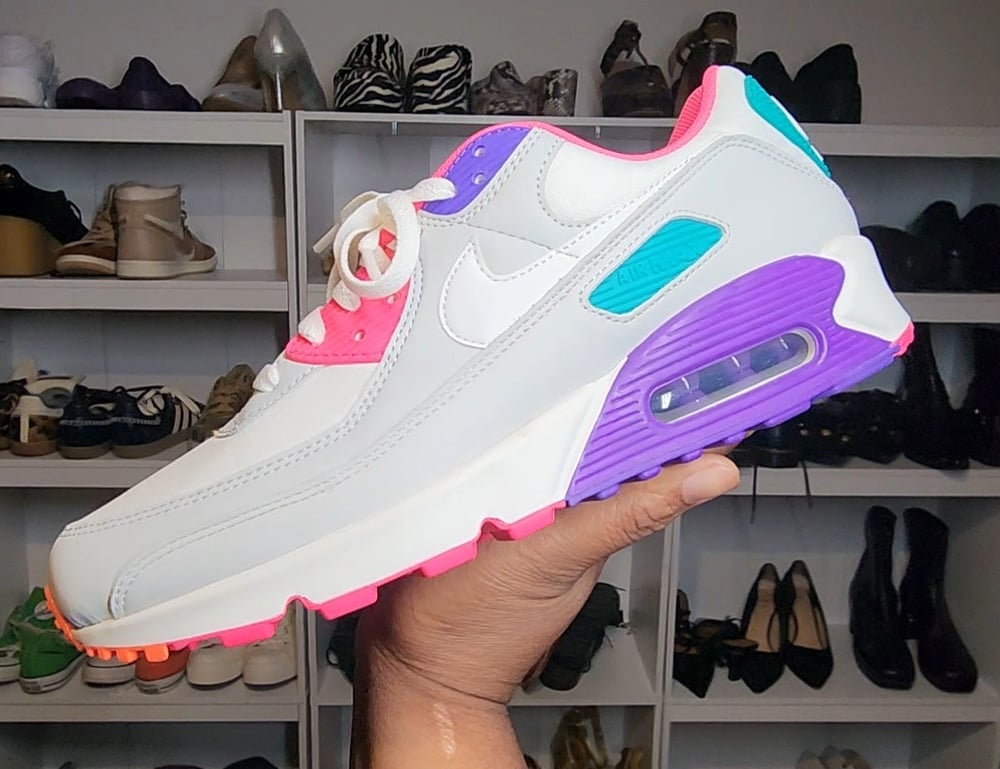 Image of Retro Women's Nike Air Max 90 / Women's Size 11.5
