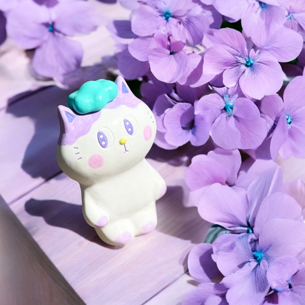 Image of KIYO NEKO  HYDRANGEUS  EDITION