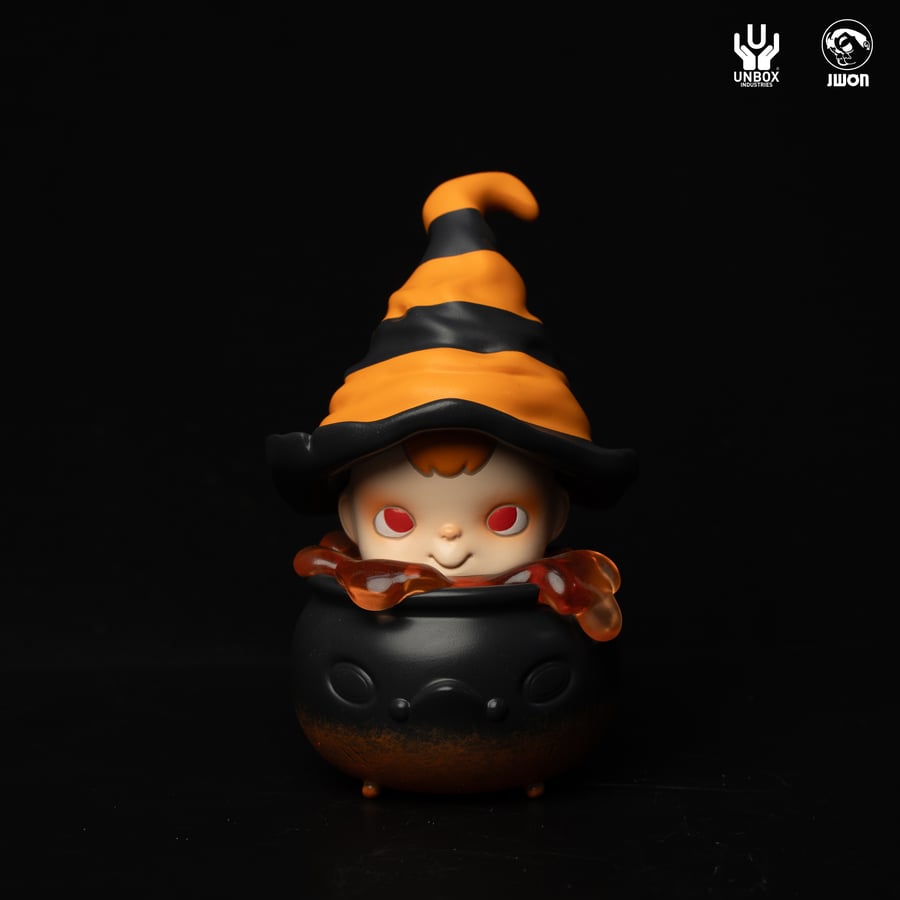 Image of DYLIE THE WITCH V2