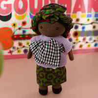 Image 1 of La poupée Awa et son bébé au dos (N2)