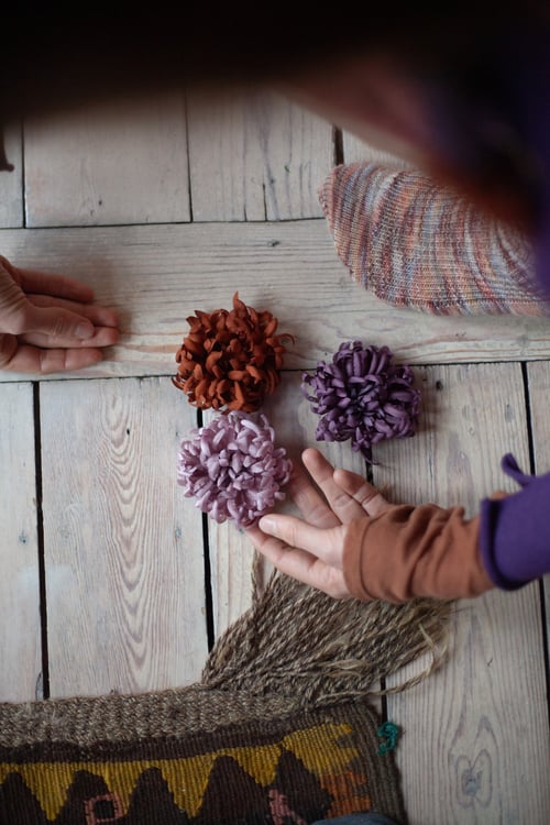 Image of Petite fleur Teinture Naturelle - Natural Dye Petite flower