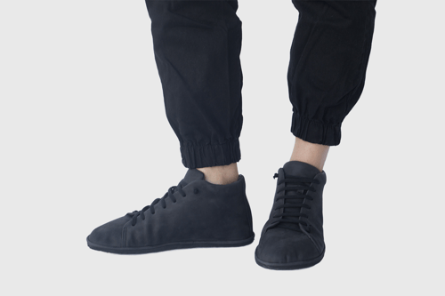 Image of Alto - High top Sneakers in Black Nubuck