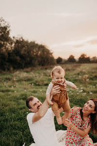 Image 3 of 2025 Mini Outdoor Family Session 