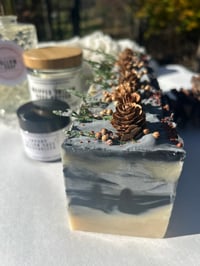 Image 7 of Gift Set —Tallow Face Moisturizer & Holiday Harvest Spice Shea Bar
