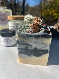 Image 10 of Gift Set —Tallow Face Moisturizer & Holiday Harvest Spice Shea Bar