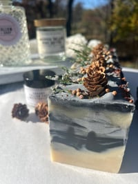 Image 9 of Gift Set —Tallow Face Moisturizer & Holiday Harvest Spice Shea Bar