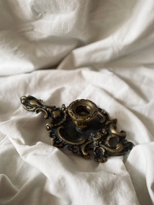 Image of Anciens bougeoirs, chandeliers et rats-de-cave