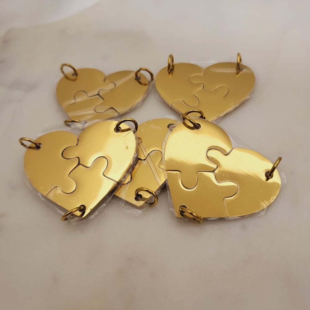 Image of Laser Engravable Charms for Family of 3 / 3 Friends HEART Family  Keychain & Necklace - Gold Color