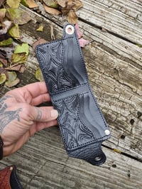 Image 5 of Tooled 6 card wallet  