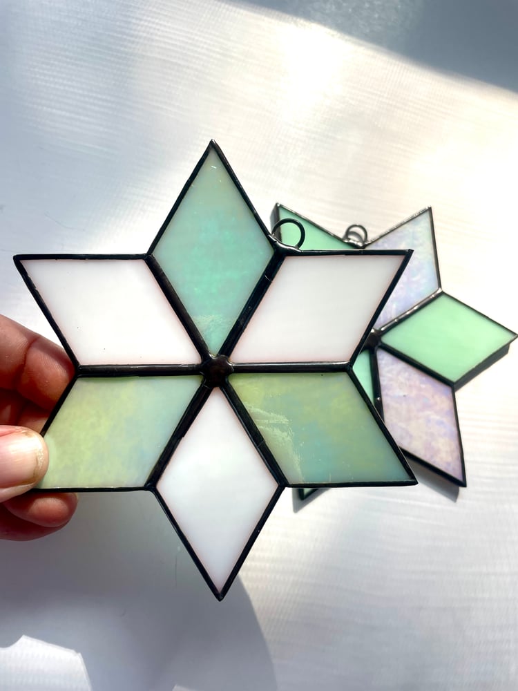 Image of Iridized Ornament, Lead Free