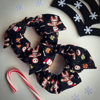 Gingerbread Skellies Scrunchie