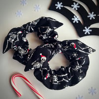 Santa Skellies Scrunchie