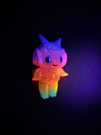 Image 3 of Smo-Girl rainbow UV glow