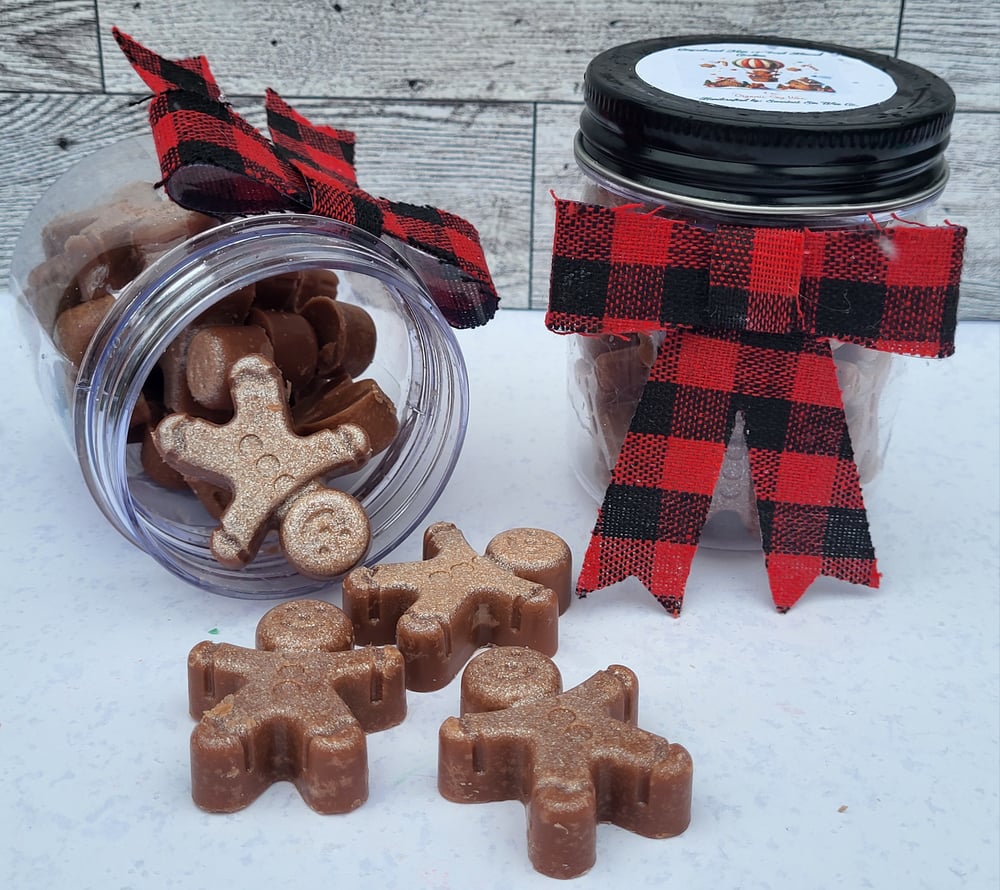 Image of Gingerbread & Iced Almond Cookies 