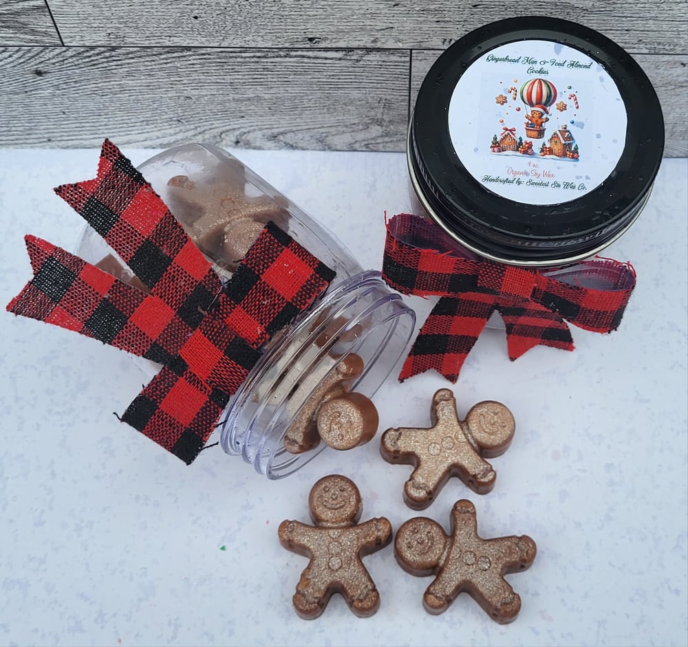 Image of Gingerbread & Iced Almond Cookies 