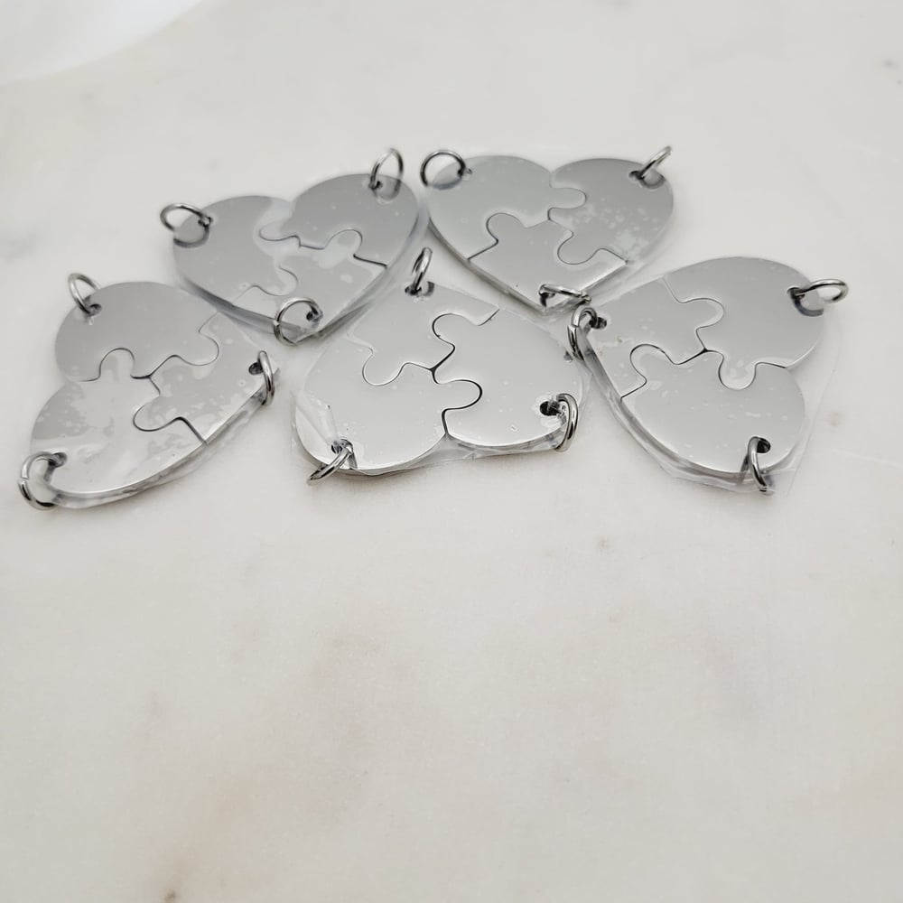 Image of Laser Engravable Charms for Family of 3 / 3 Friends HEART Keychain & Necklace - Steel Silver Color
