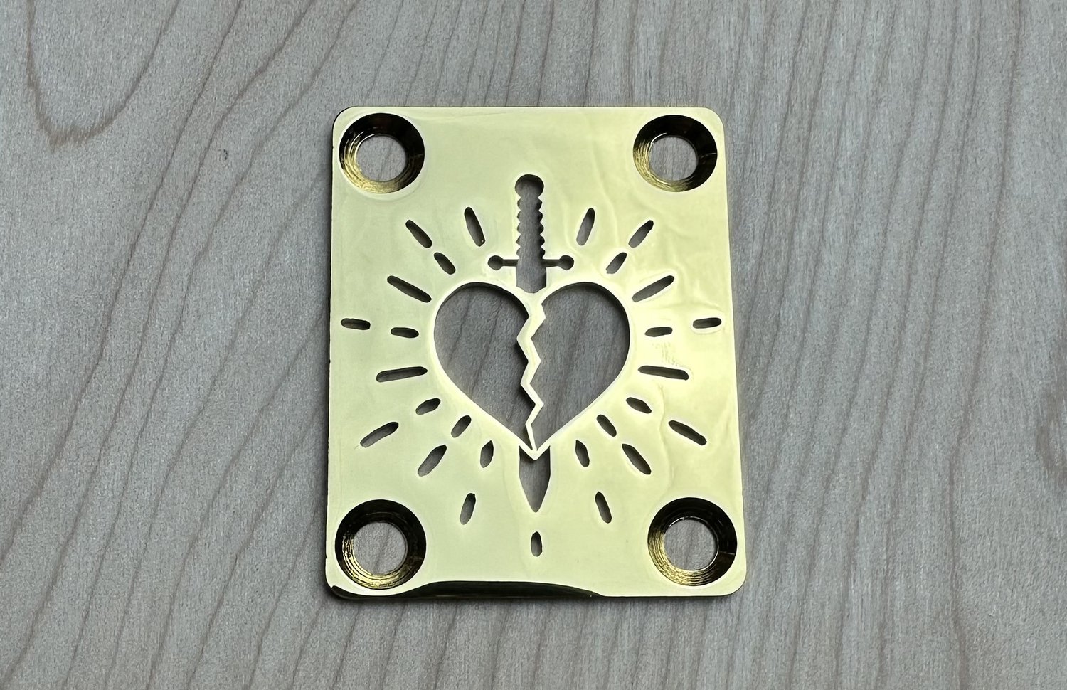 Image of Heart & Dagger - Gold