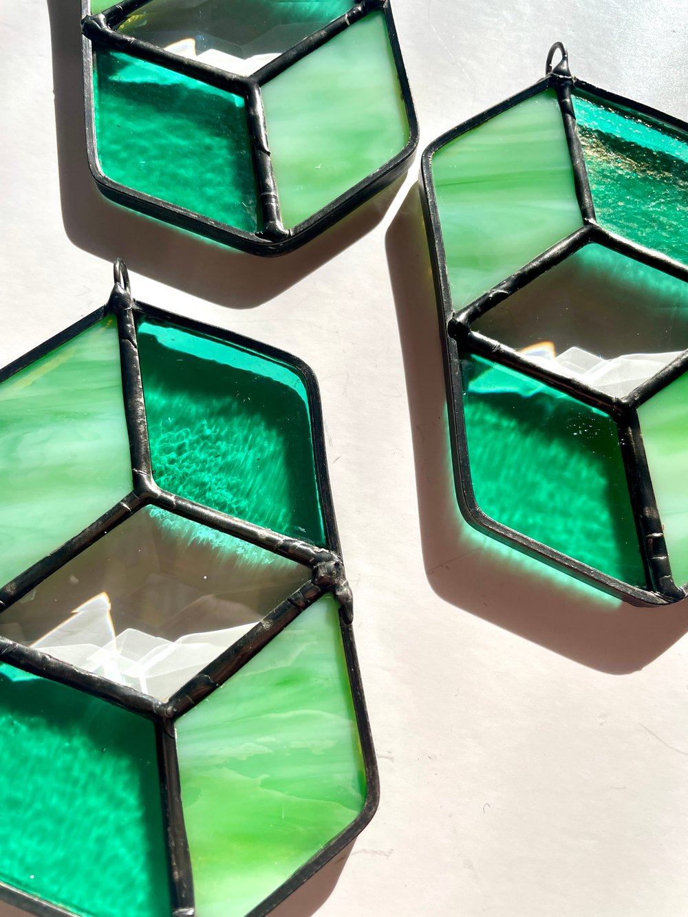 Image of Geo Bevel, Green, Lead Free
