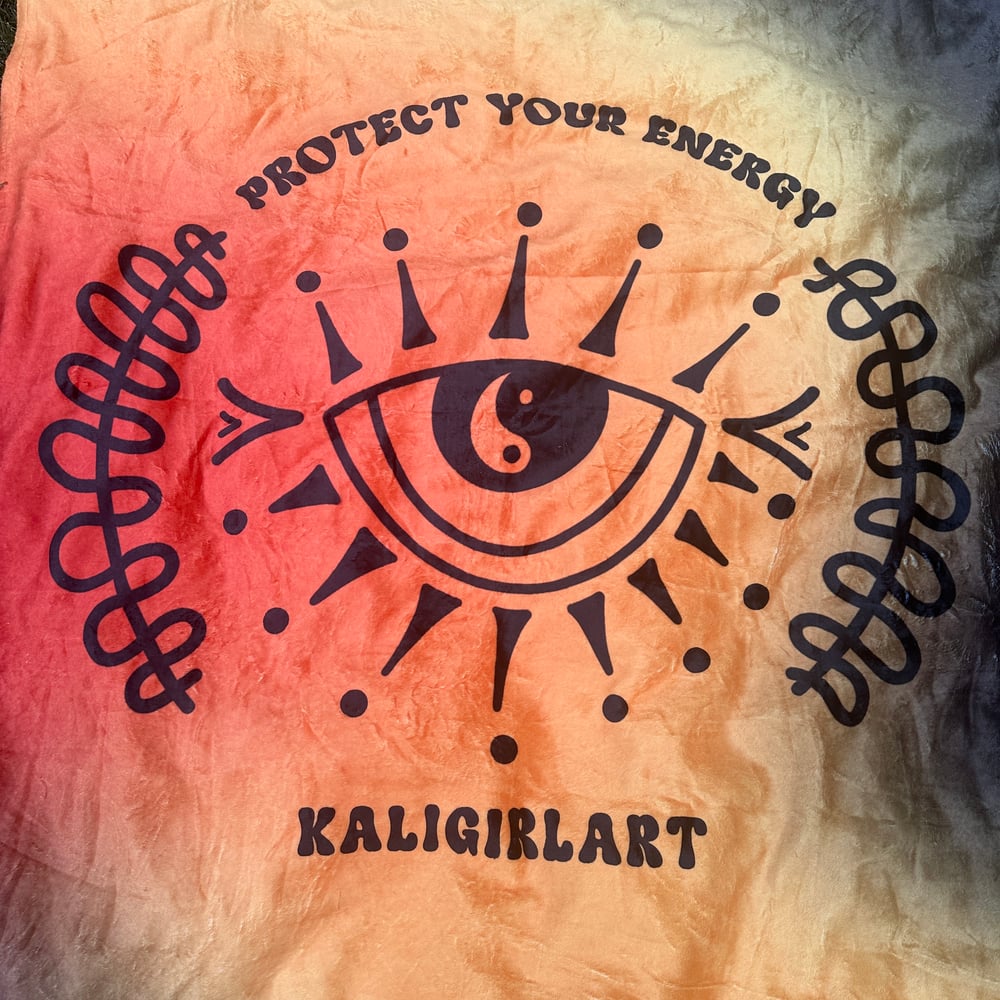 GOLDEN ENERGY // BLANKET