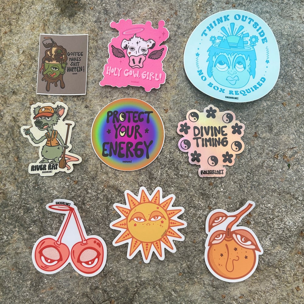 THINK OUTSIDE // STICKER