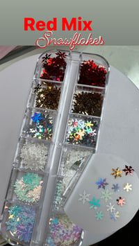 Image 1 of SNOWFLAKE BOX 