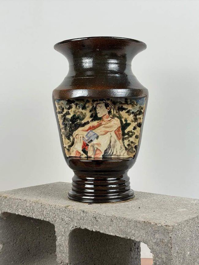Voyeur Pot #1