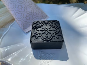 Image of Charcoal Aloe Vera Tallow Face & Body Soap
