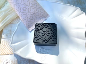Image of Charcoal Aloe Vera Tallow Face & Body Soap