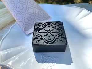 Image of Charcoal Aloe Vera Tallow Face & Body Soap