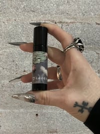 Image 2 of Pisces Perfume (Lotus, Sandalwood, Chamomile, Blue Tansy)