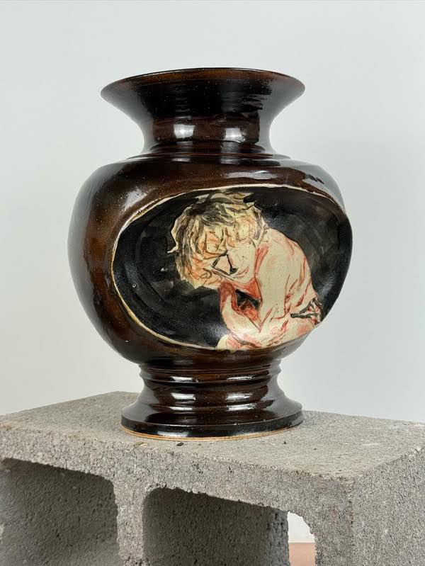 Voyeur Pot #3