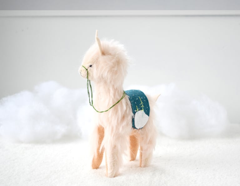 baby alpaca Image 2