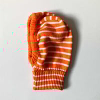 Image 1 of Cagoule enfant laine orange stock neuf années 70