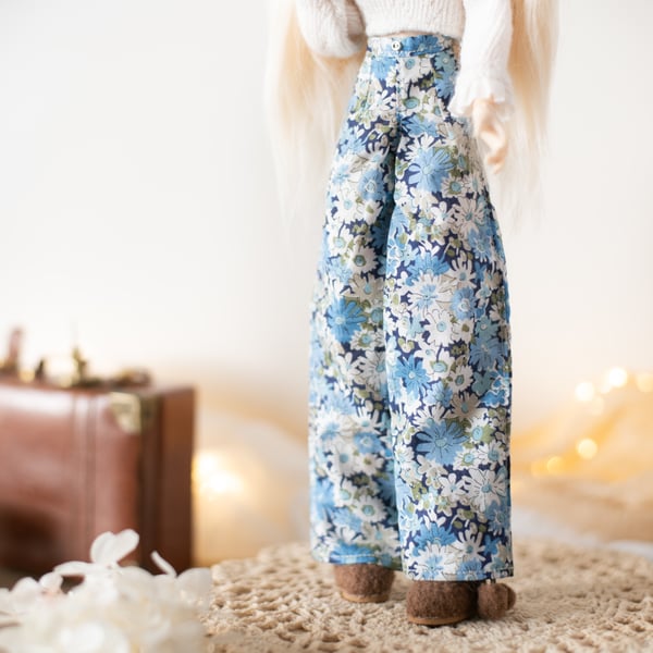 Image of Pantalon "Victor" bleu fleuri - Pullip (Obitsu 27cm)
