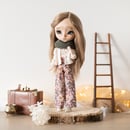 Image 2 of Pantalon "Victor" rouge fleuri - Pullip (Obitsu 24cm)