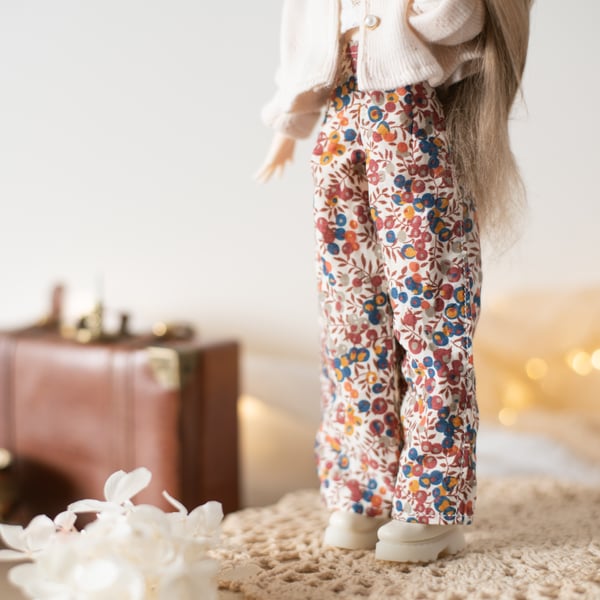 Image of Pantalon "Victor" rouge fleuri - Pullip (Obitsu 24cm)