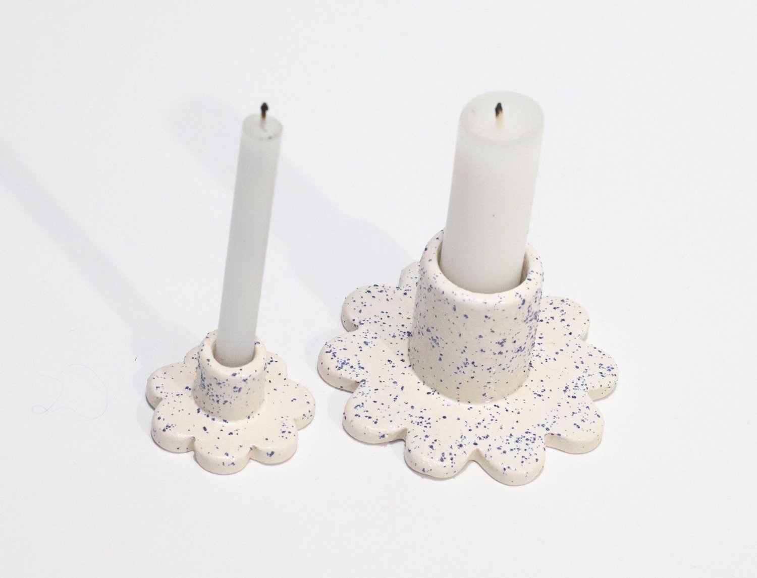 Image of WHITE FLOWER CANDLE HOLDER